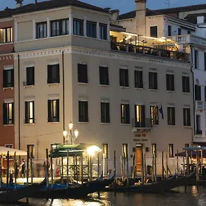 https://h10-palazzo-canova.hotelslidodijesolo.com